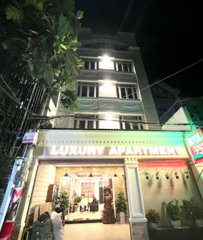 Luxury - 50/3 Truong Son, Q. Tan Binh - By Bayhostel *